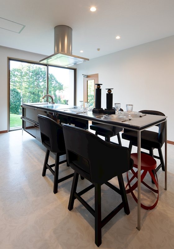 imgi_41_0000000002142182678090000000710_18