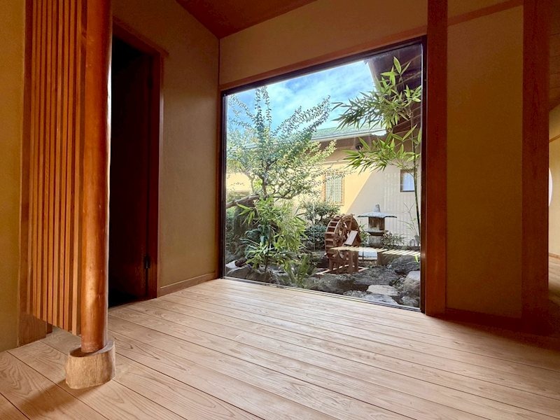 imgi_41_0000000002142182678090000000781_29