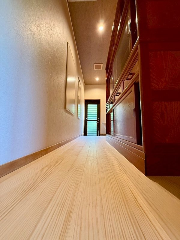 imgi_42_0000000002142182678090000000781_30