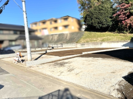 沼津市岡宮589-1他　3区画分譲地